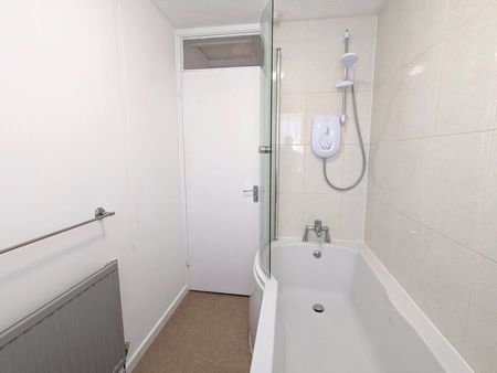Brookthorpe Close, Gloucester - Photo 2
