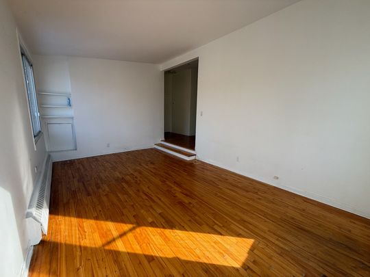 490 Ch. du Bord-du-Lac-Lakeshore, apt. 12 - Photo 1