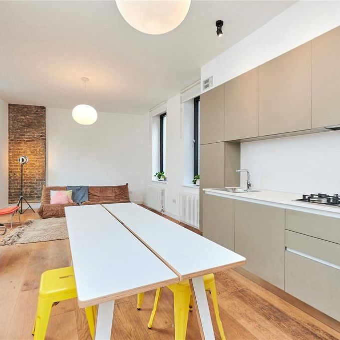 2 bedroom flat to rent - Photo 1