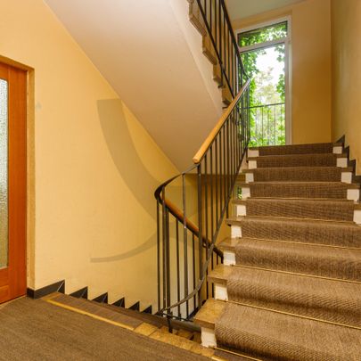 Nice Urban Style - Photo 1