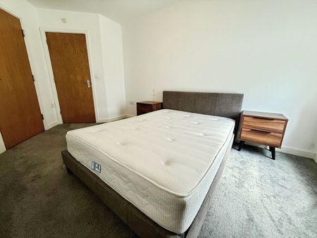 2 bedroom apartment to rent - Photo 4
