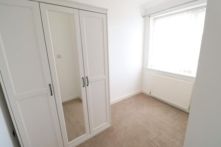 2 bedroom terraced house to rent - Photo 3