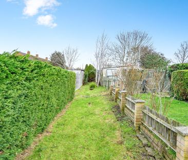 Wood Crescent, Hemel Hempstead - Photo 2