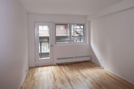4590 Chemin Queen Mary - Photo 3