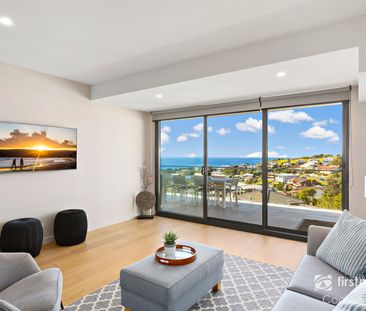 Partially Furnished Executive Living Overlooking Werri Beach - Photo 3