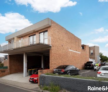 Two Bedroom apartment || Convenient inner west location - Photo 4