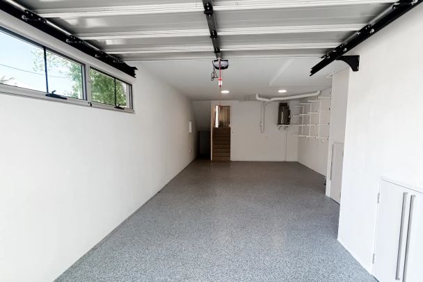 Luxury Beachside home with plunge pool & premium finishes - Photo 1