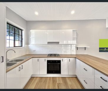 Central Cozy Cottage - Photo 3