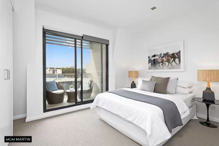 MGM MARTIN – TWO BEDROOM APARTMENT - Photo 3