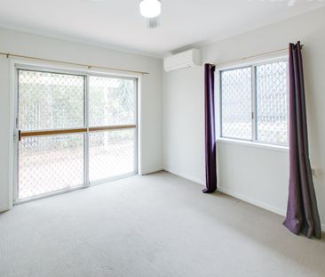 Split Level Family Home With Large Yard - Photo 5