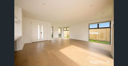 Luxurious Brand-New Family Living with Lift, Mountain Views and Exceptional Space - Photo 2