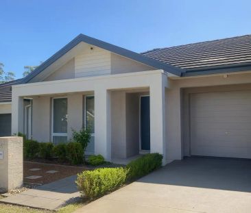 “Comfortable and Peaceful 3 Bedroom Home!” - Photo 4