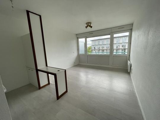 Location Appartement 1 pièce 25m² HEROUVILLE ST CLAIR 14200 - Photo 1