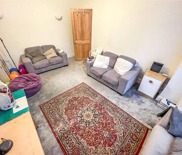 4 bedroom terraced house to rent - Photo 2