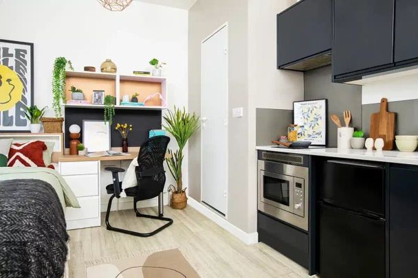 Double Shared Studio: Two Bed Room - Photo 1