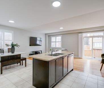 For Lease - 81 Willoughby Way, New Tecumseth, Ontario - Photo 3