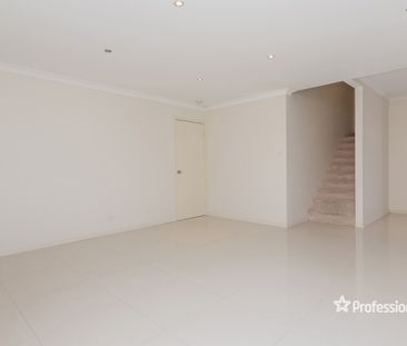 21 Seaspray Crest, Ballajura WA 6066 - Photo 1