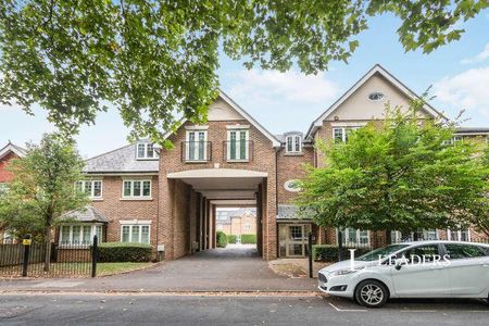 Maybury Mews, GU21 - Photo 3