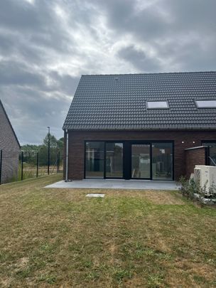 Gezellige instapklare nieuwbouwwoning te huur in Ingooigem - Photo 1