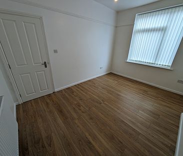 2 Bed Terraced House, New Street, M40 - Photo 1