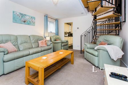 2 bedroom end of terrace house to rent - Photo 4