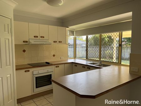 22 Kestrel Court, Victoria Point, QLD 4165 - Photo 3