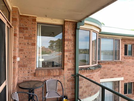 Prestige Unit Overlooking The Manning River - Photo 3