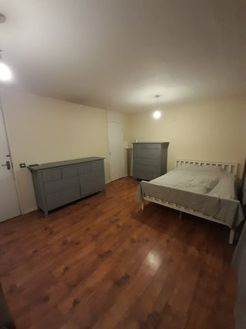 Room in a Shared Flat, Lockwood Square, SE16 - Photo 2