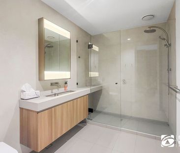 Furnished Luxurious Apartment! - Photo 5