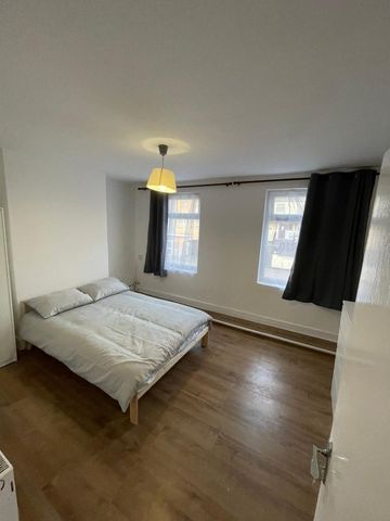 Room in a Shared Flat, High St, E17 - Photo 3