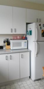 Beauport, grand 4 1/2, 2è balcon, peinture récente, propre - Photo 4