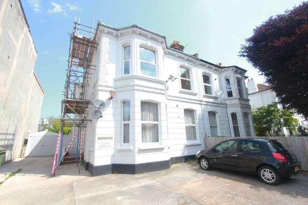 Rowlands Road, Worthing, BN11 - Photo 1