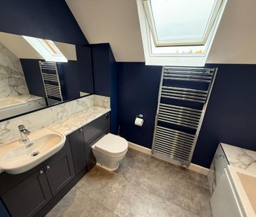 5 bedroom detached house to rent - Photo 4