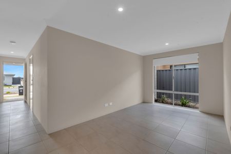 Four Bedroom Home in Baldivis - Photo 2