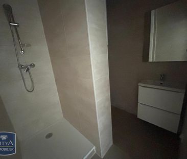 Location Appartement 1 pièce 33m² ST ETIENNE 42000 - Photo 3