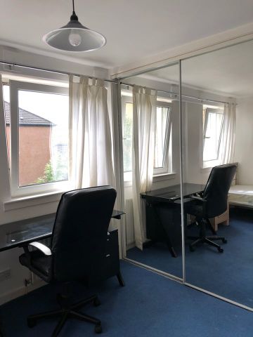 3 Bed Flat, Thornbank Street, G3 - Photo 4