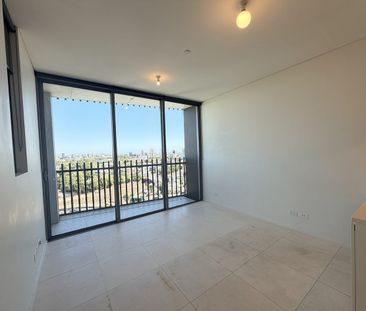 LEVEL 22 | MODERN & UNFURNISHED SUITE ONE BEDROOM | BILLS INCLUDED ... - Photo 1