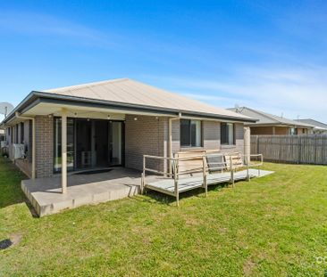 Modern Family Home! - Photo 3