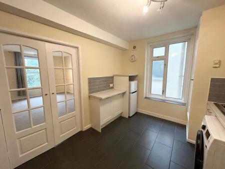 Cranborne Road, Bournemouth - Photo 3