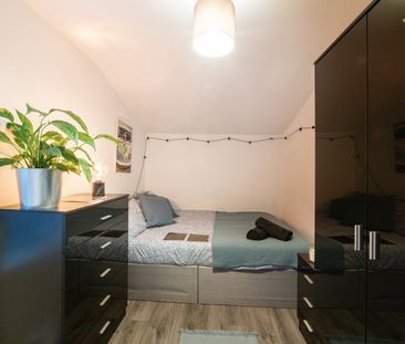 Room in a Shared House, Springbank Road, L4 - Photo 5