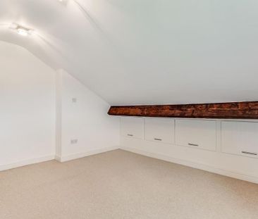 2 bedroom end of terrace house to rent - Photo 2