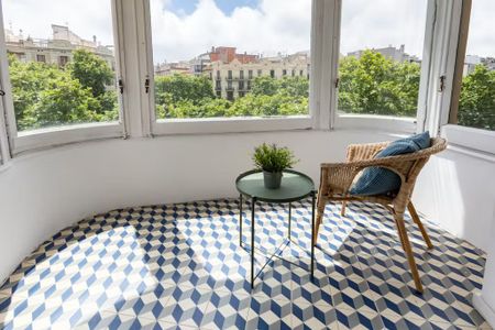 Gran Via de les Corts Catalanes, Barcelona, Catalonia 08015 - Photo 5