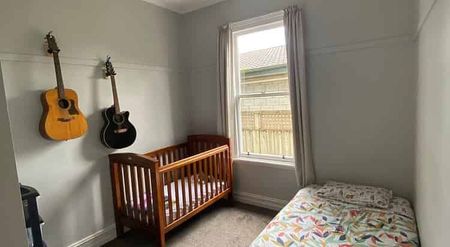 Sunny Home in Richmond - Photo 2