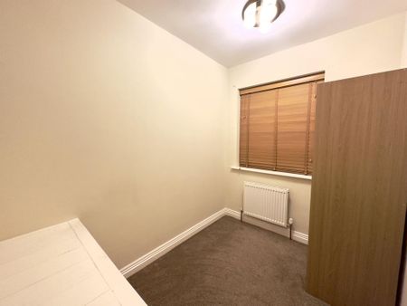3 bedroom semi-detached house to rent - Photo 4