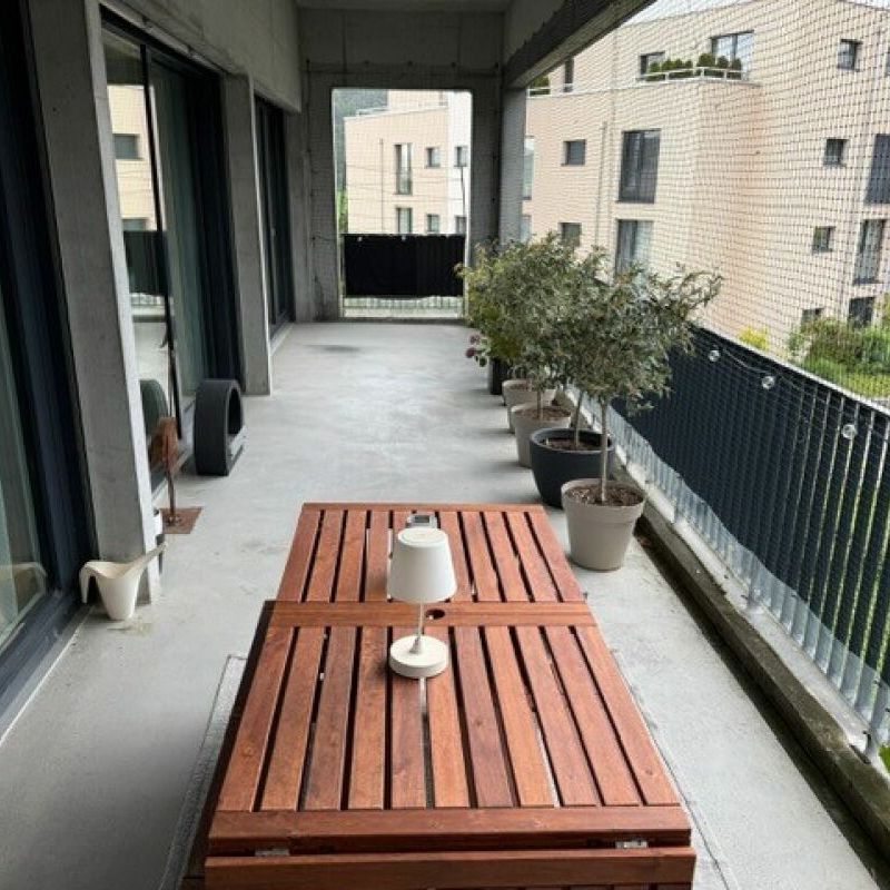 Stilvolle 4.5-Zimmerwohnung mit grossem Balkon - Foto 1