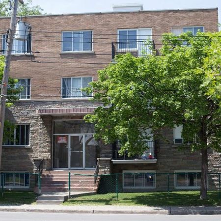 1 CH - 1 SDB - Montréal - $1,100 /mo - Photo 3