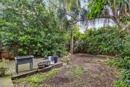 Charming home in perfect location. - Photo 5