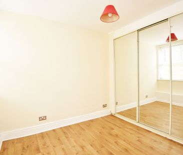 Harlow Moor Drive, Harrogate, HG2 - Photo 3