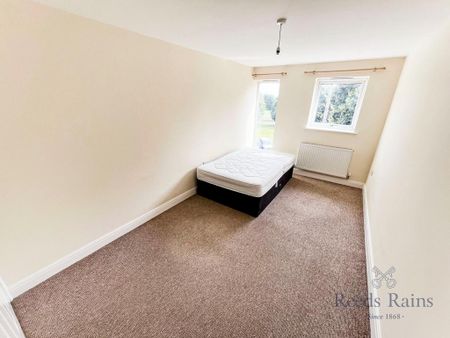 2 bedroom apartment to rent - Photo 3