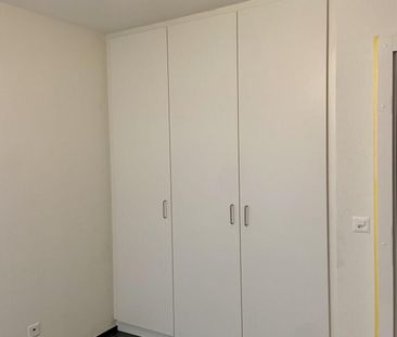 Recently renovated 3.5-room apartment, including a laundry tower, i... - Photo 4